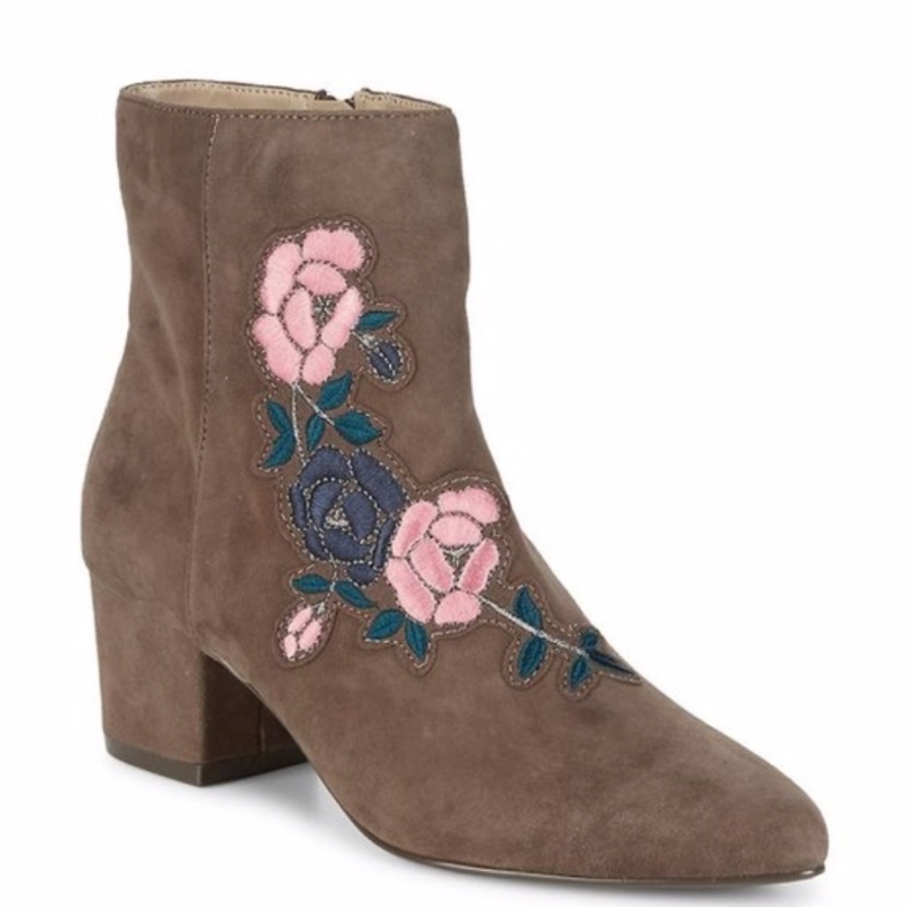 NWOB Steven by Steve Madden Brooker Suede Boots